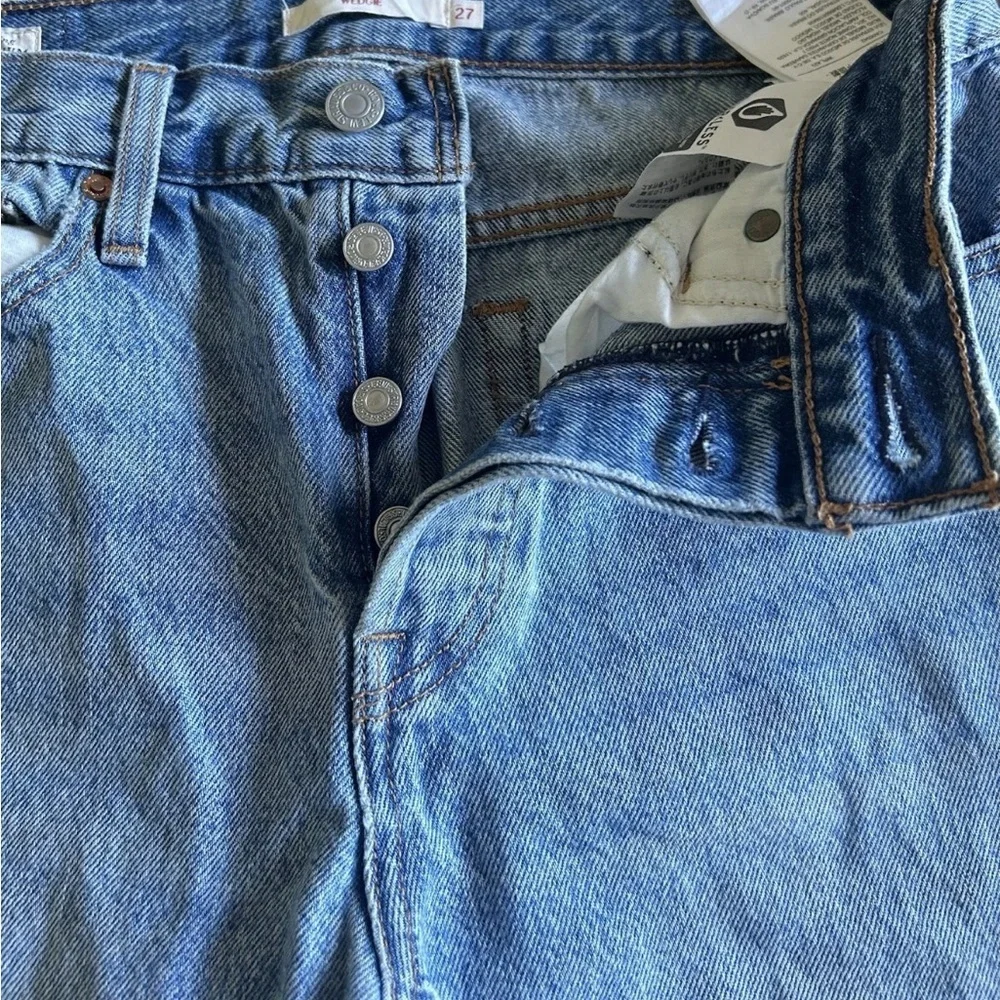 Levi’s Premium Wedgie Raw Hem Button Fly High Rise Straight Leg Jeans Size 27